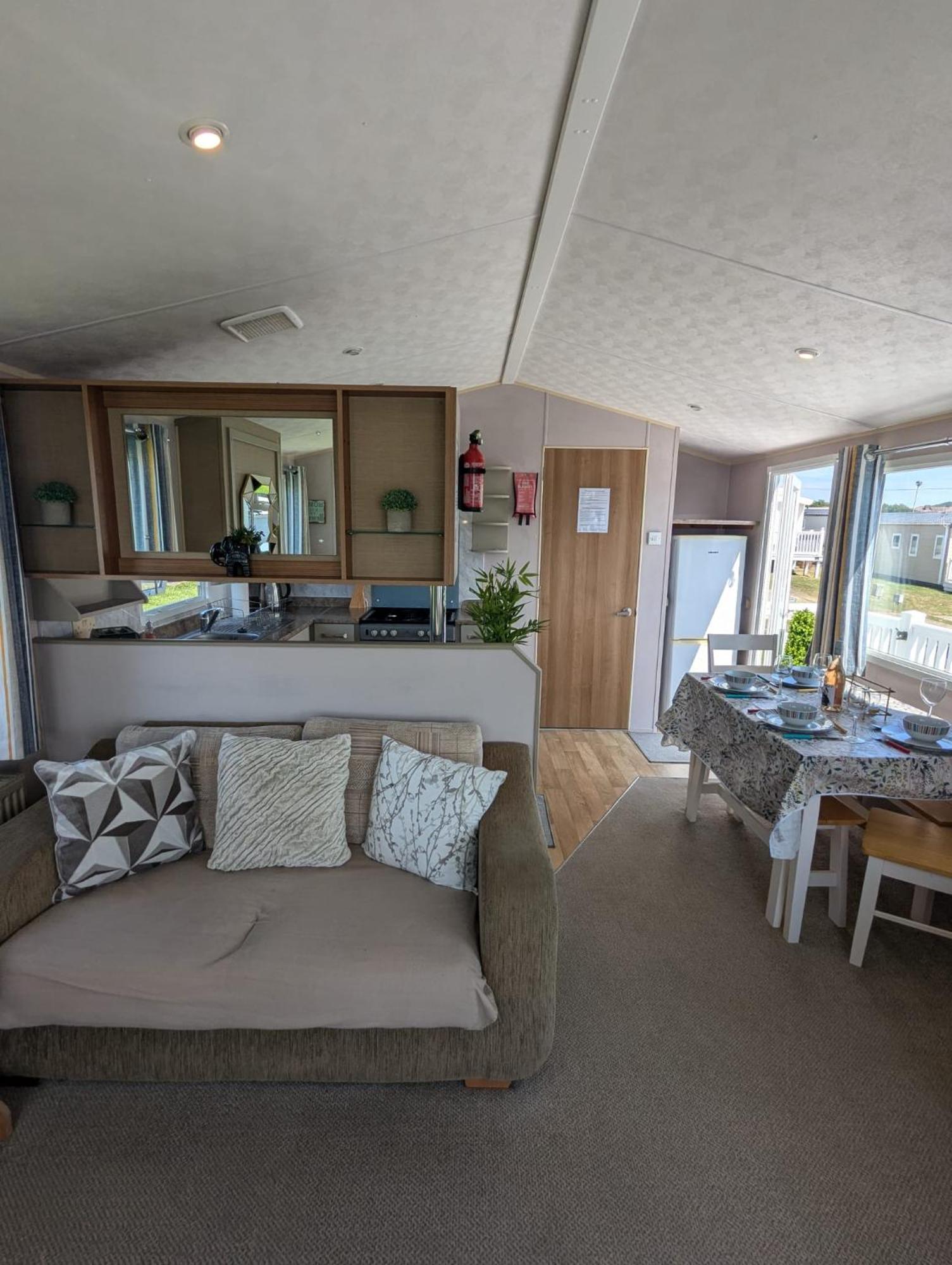 Lovely Family Dog Friendly Caravan On Littlesea Holiday Park Weymouth Haven Wyke Regis 外观 照片